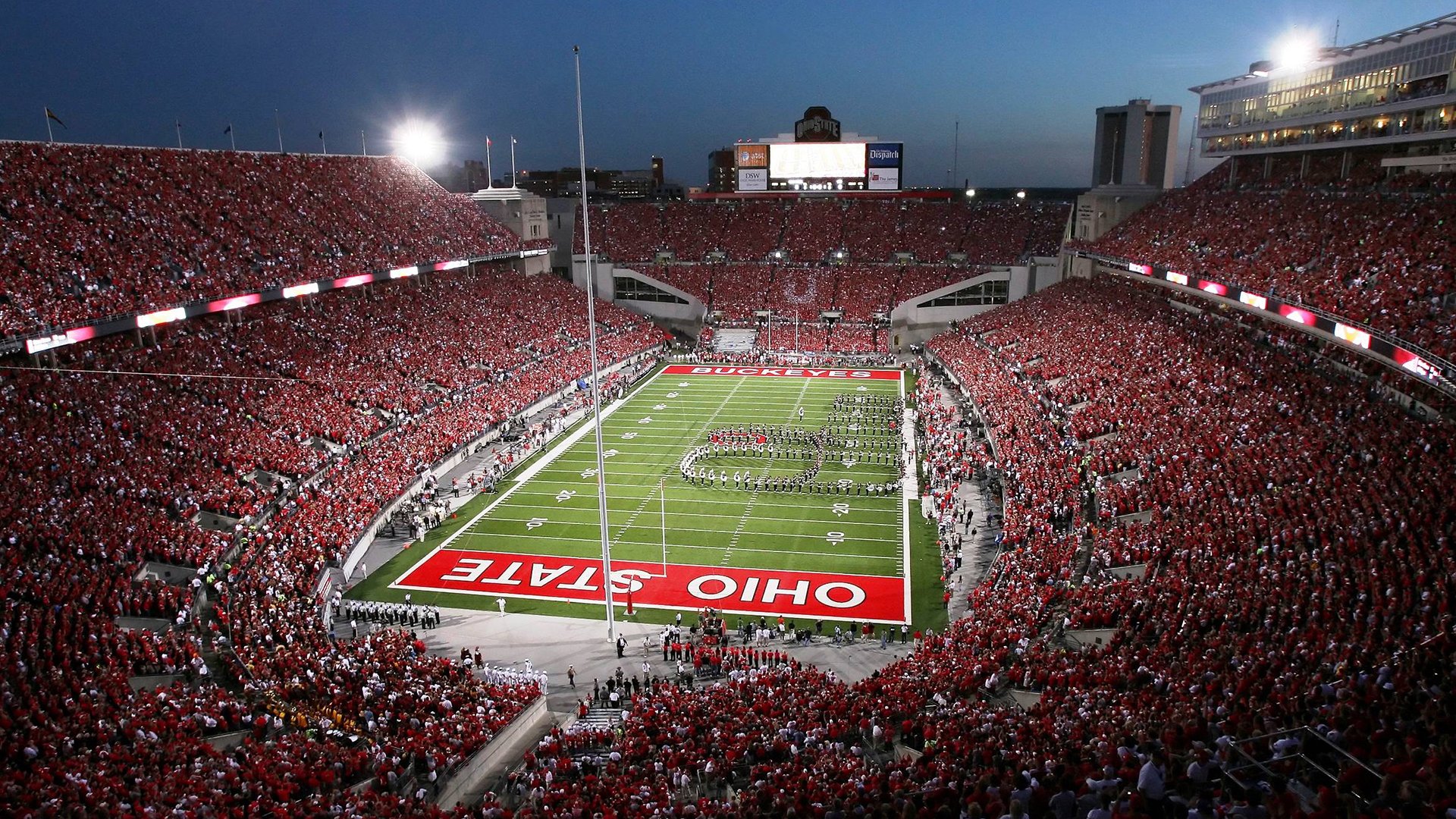 新一届国家队亮相战术打法更为多元，新国家队队员